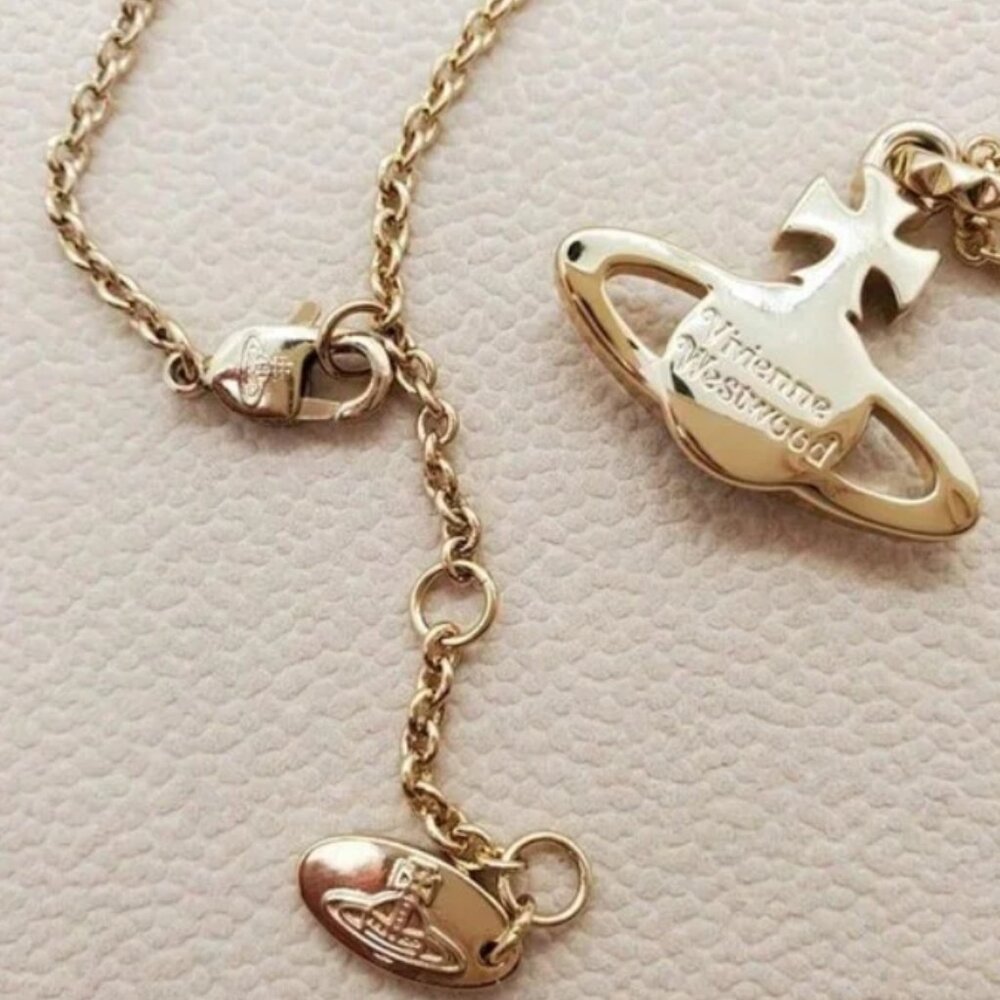 Vivienne Westwood Necklace - Picture 7 of 10
